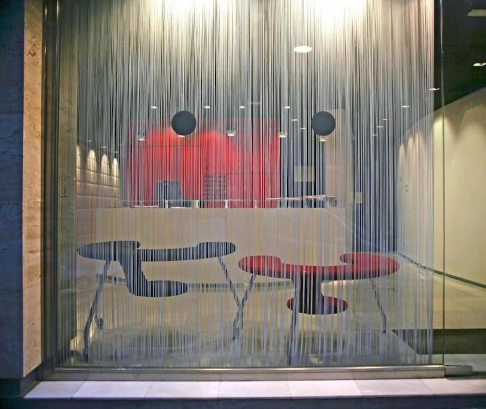 Aparthotel Quo Eraso