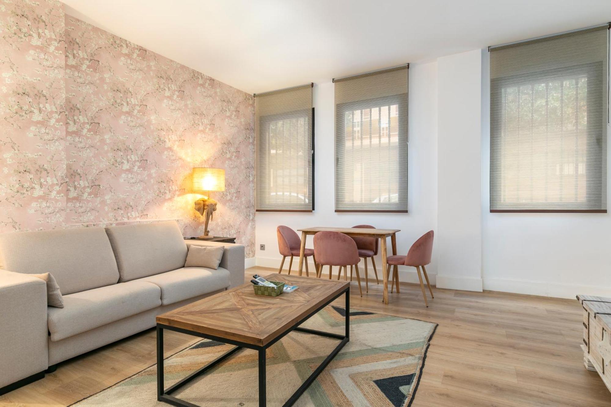Aparthotel Quo Eraso Madrid